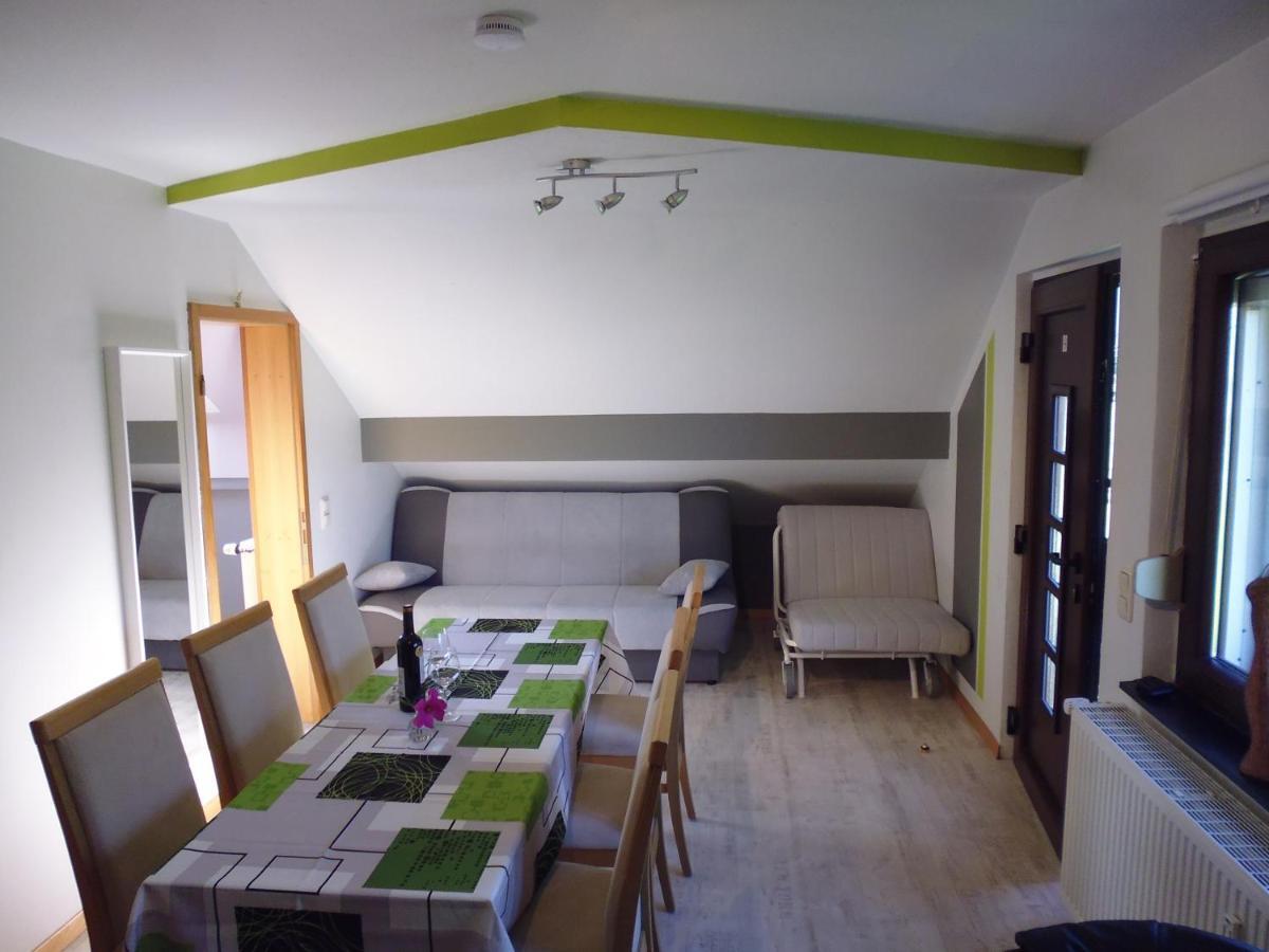Eifel Lodge Бутгенбах Екстериор снимка